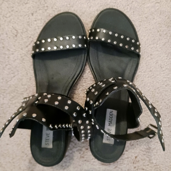 Steve Madden Shoes - steve Madden riveted sandals so cute clothing 10 for 25 leather worn once